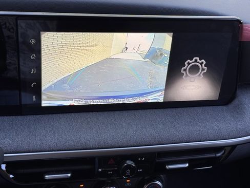 New 2025 Nissan Kicks SV w/ Charging Package image 28