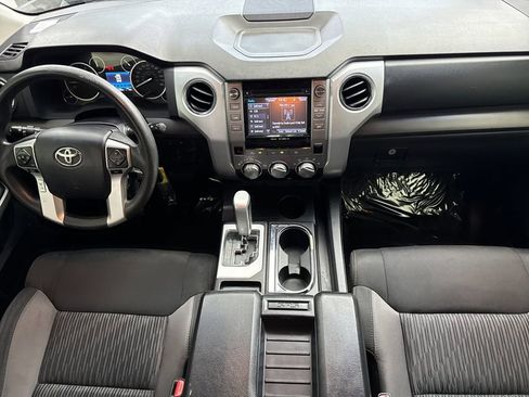 Used 2017 Toyota Tundra SR5 w/ SR5 Upgrade Package image 12