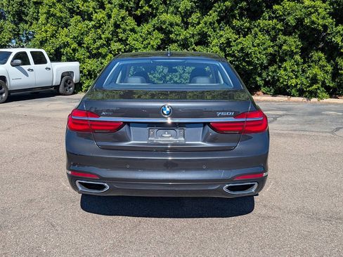 Used 2019 BMW 750i xDrive image 4