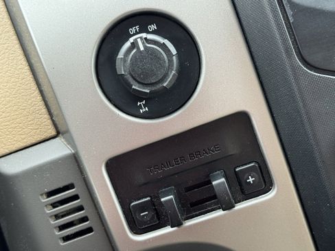 Used 2013 Ford F150 XLT w/ Luxury Equipment Group image 24