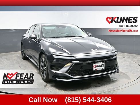 Used 2025 Hyundai Sonata SEL FWD image 1