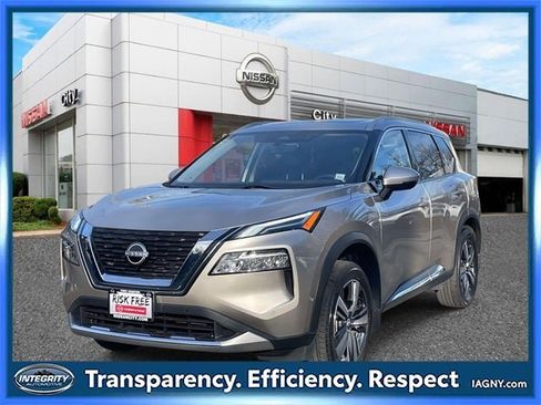 Certified 2023 Nissan Rogue Platinum w/ Platinum Premium Package image 4