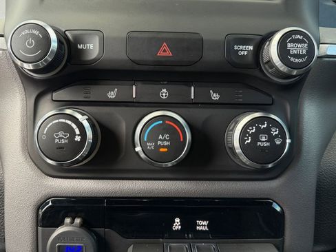 Used 2023 RAM 1500 Big Horn RWD image 22
