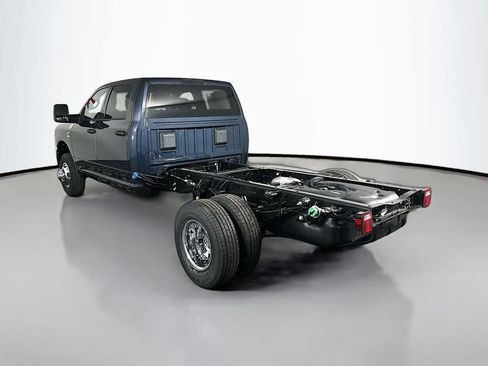 New 2026 RAM 3500 Tradesman w/ Chrome Appearance Group A RWD image 5
