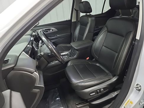 Used 2019 Chevrolet Traverse RS image 30