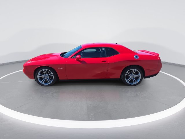 Used 2020 Dodge Challenger R/T RWD image 5