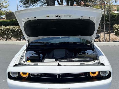 Used 2017 Dodge Challenger R/T RWD image 17