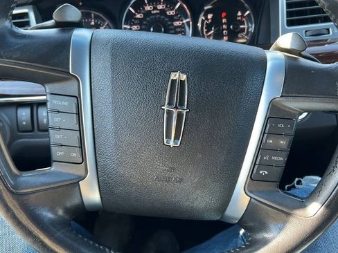 Used 2010 Lincoln MKS AWD image 15