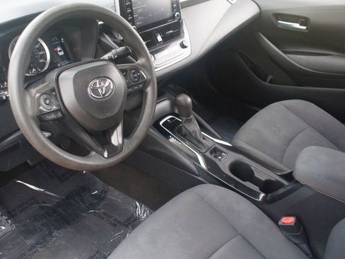 Used 2021 Toyota Corolla LE FWD image 9