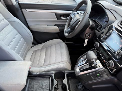 Used 2018 Honda CR-V LX image 10