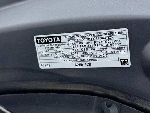 Used 2023 Toyota Highlander XLE w/ Protection Package #3 (TMS) AWD/4WD image 22