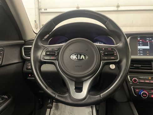 Used 2016 Kia Optima EX w/ Premium Package image 5