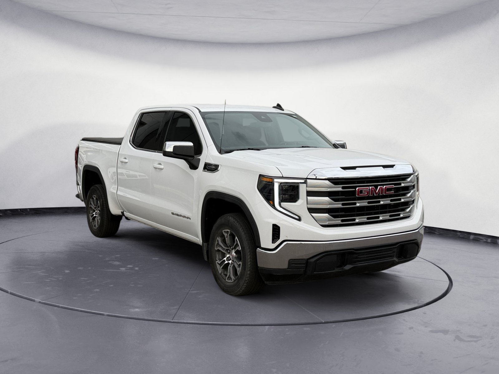 Used 2023 GMC Sierra 1500 SLE RWD image 7