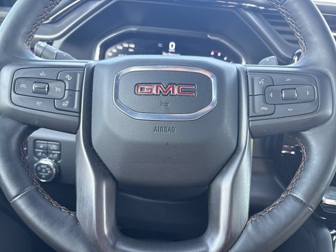 Used 2025 GMC Sierra 1500 AT4 w/ AT4 Premium Package AWD/4WD image 8