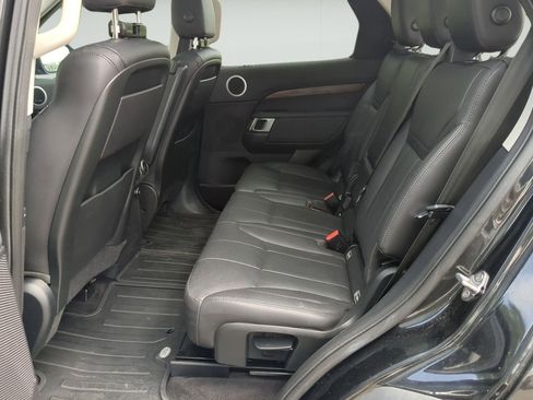 Used 2018 Land Rover Discovery HSE AWD/4WD image 22