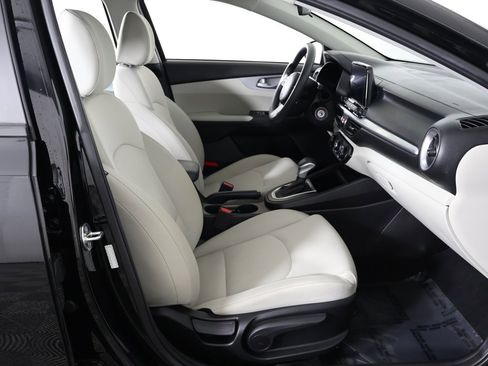 Used 2023 Kia Forte LXS w/ LXS Technology Package image 31