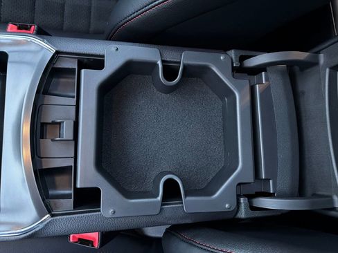 Used 2024 Ford Edge ST-Line w/ Class II Trailer Tow Package image 25