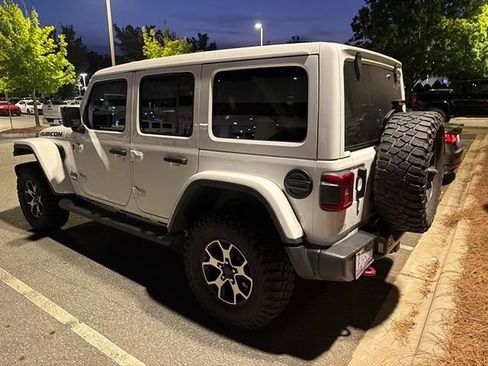 Used 2019 Jeep Wrangler Unlimited Rubicon w/ LED Lighting Group AWD/4WD image 4