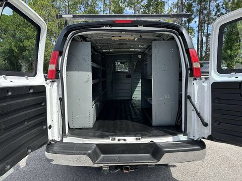 Certified 2017 Chevrolet Express 2500 w/ Express Access Plus Package RWD image 23