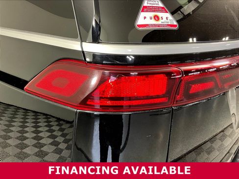 Certified 2022 Kia Carnival LX FWD image 23