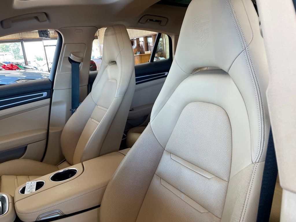 Used 2023 Porsche Panamera 4 Platinum Edition AWD/4WD image 17
