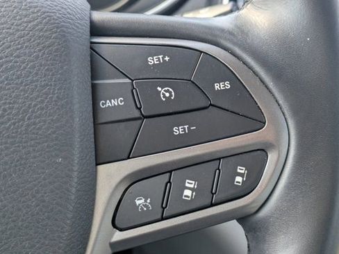 Used 2019 Jeep Cherokee Limited w/ Technology Group image 22