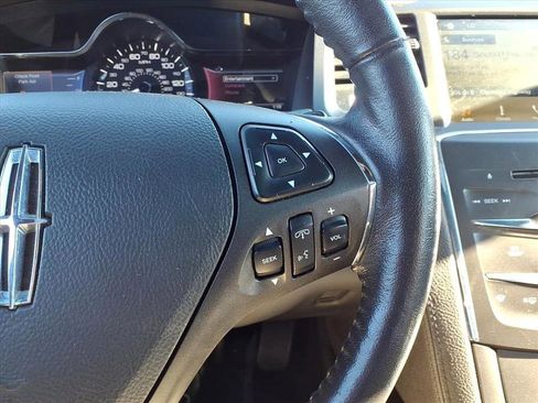 Used 2016 Lincoln MKS FWD image 29