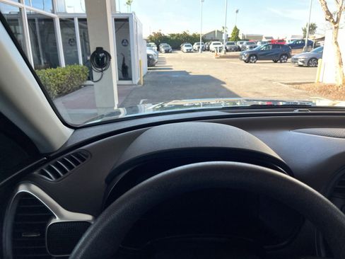 Used 2025 Kia Soul LX w/ LX Technology Package image 34