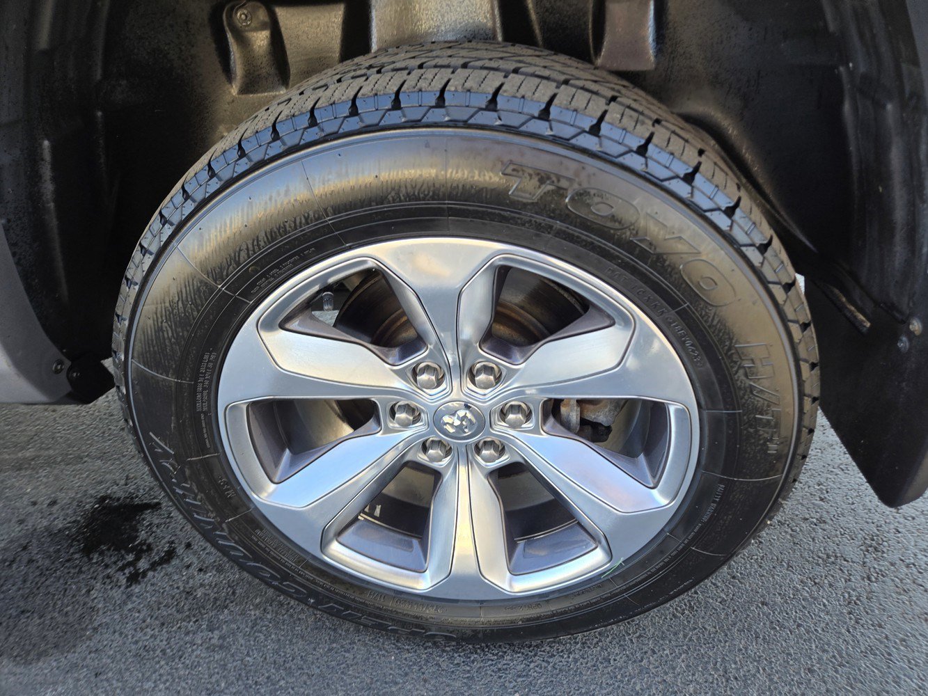 Used 2022 RAM 1500 Limited w/ Body-Colour Bumper Group AWD/4WD image 48