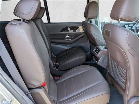 Used 2020 Mercedes-Benz GLS 450 4MATIC image 22