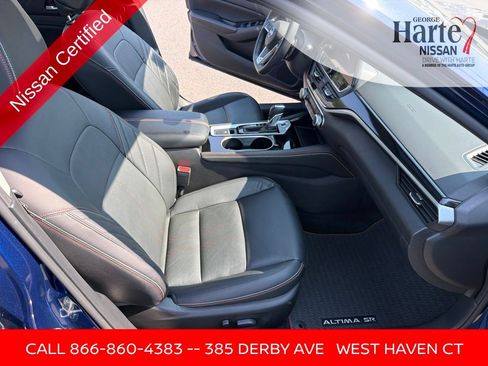 Certified 2024 Nissan Altima 2.5 SR w/ SR Premium Package AWD/4WD image 31