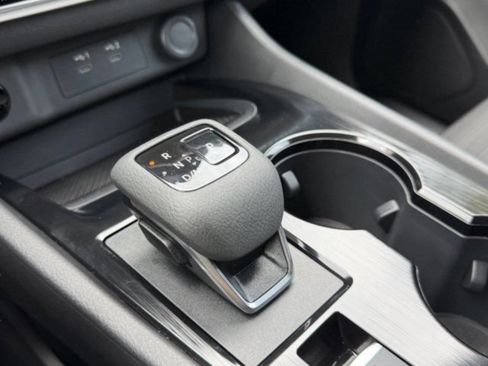Used 2026 Nissan Rogue SV AWD/4WD image 21