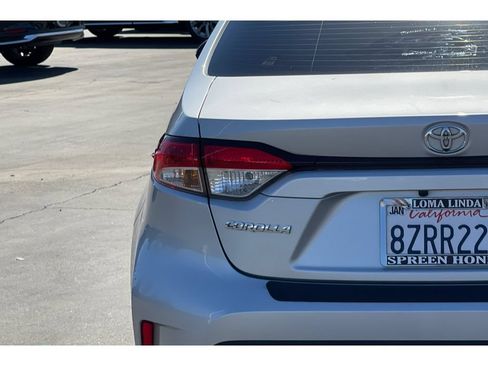 Used 2022 Toyota Corolla LE FWD image 14