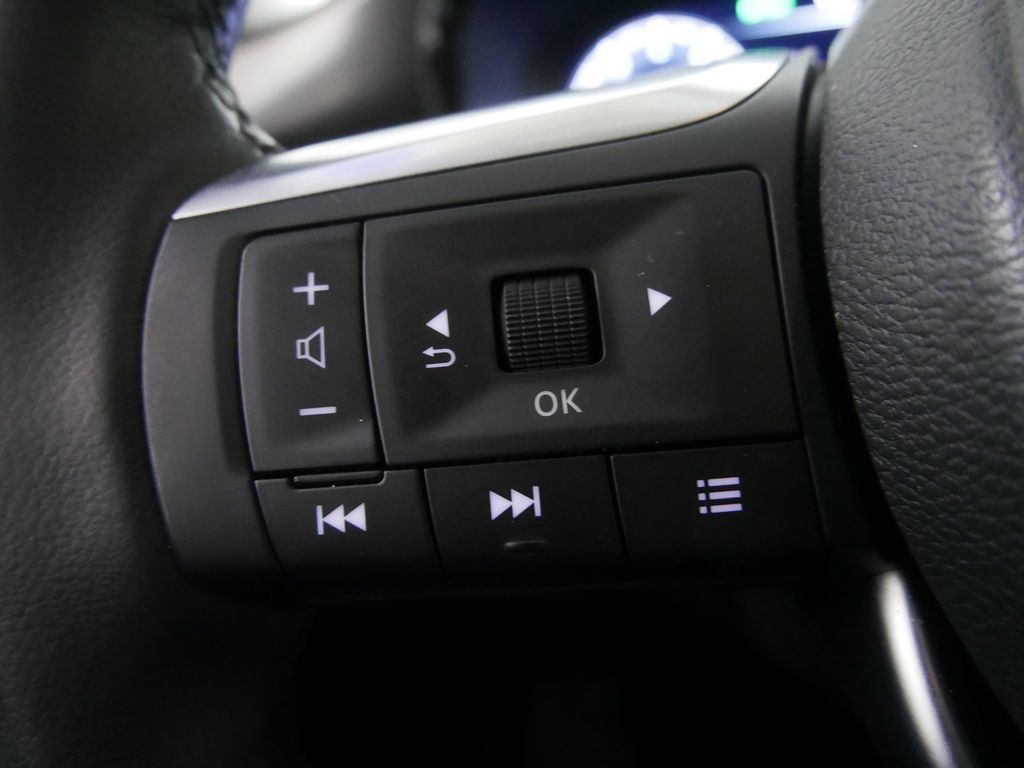 Used 2025 INFINITI QX60 Luxe AWD/4WD image 18