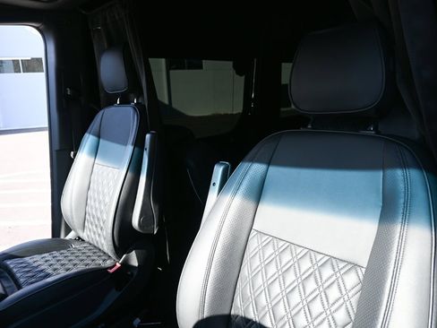 Used 2024 Mercedes-Benz Sprinter 3500 image 5