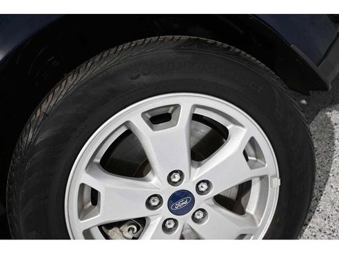 Used 2018 Ford Transit Connect XLT image 12