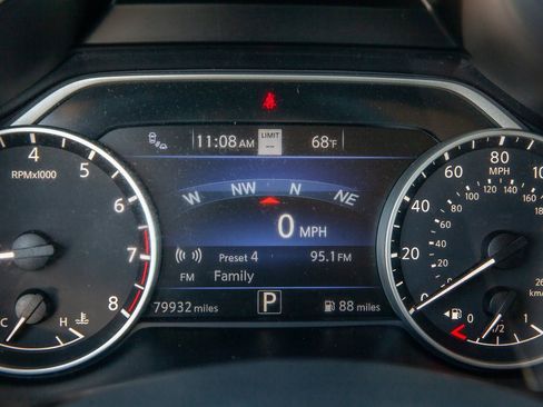 Used 2022 Nissan Murano SL w/ SL Moonroof Package image 18