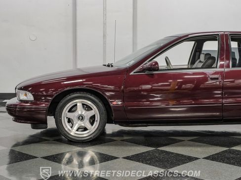 Used 1996 Chevrolet Impala SS RWD image 23