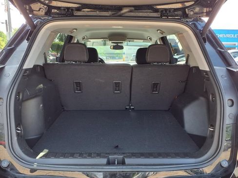 Used 2024 GMC Terrain SLE w/ Driver Convenience Package AWD/4WD image 11