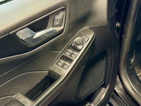 Certified 2022 Ford Escape SEL w/ SEL Stealth AWD Package image 16