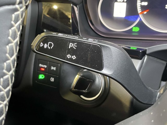 Certified 2023 Porsche Cayenne Turbo GT AWD/4WD image 40