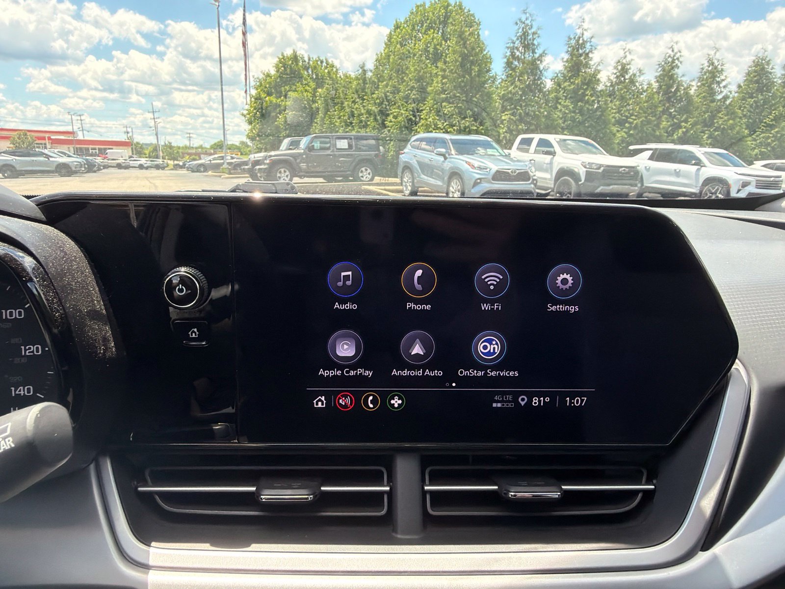 Used 2024 Chevrolet Trax LS w/ LS Convenience Package FWD image 14