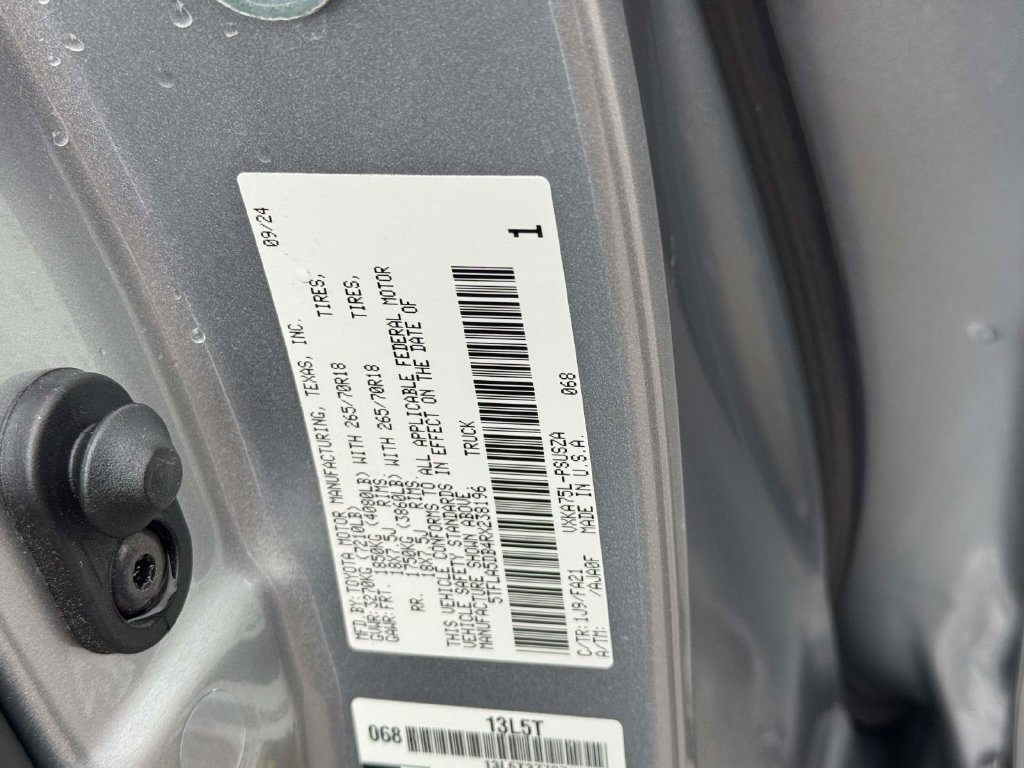 Used 2024 Toyota Tundra SR5 w/ SR5 Convenience Package AWD/4WD image 34
