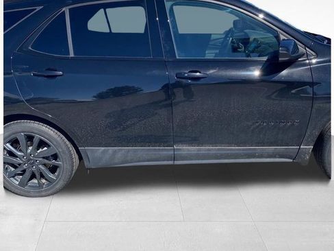 Used 2023 Chevrolet Equinox RS w/ LPO, Floor Liner Package image 2