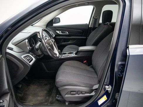 Used 2017 GMC Terrain SLE w/ Chrome Edition image 2