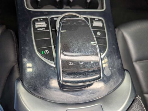 Used 2015 Mercedes-Benz C 300 Sport image 28