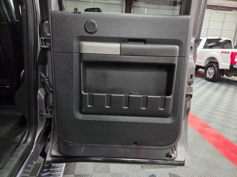 Used 2013 Ford F250 Lariat w/ Lariat Ultimate Pkg AWD/4WD image 35