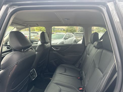 Used 2019 Subaru Forester Touring AWD/4WD image 10