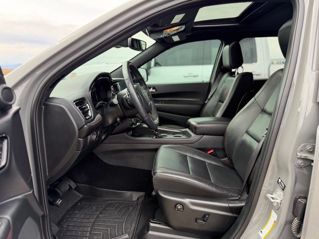 Used 2025 Dodge Durango R/T AWD/4WD image 2