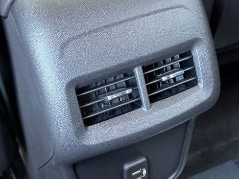 Used 2024 GMC Terrain SLE AWD/4WD image 43